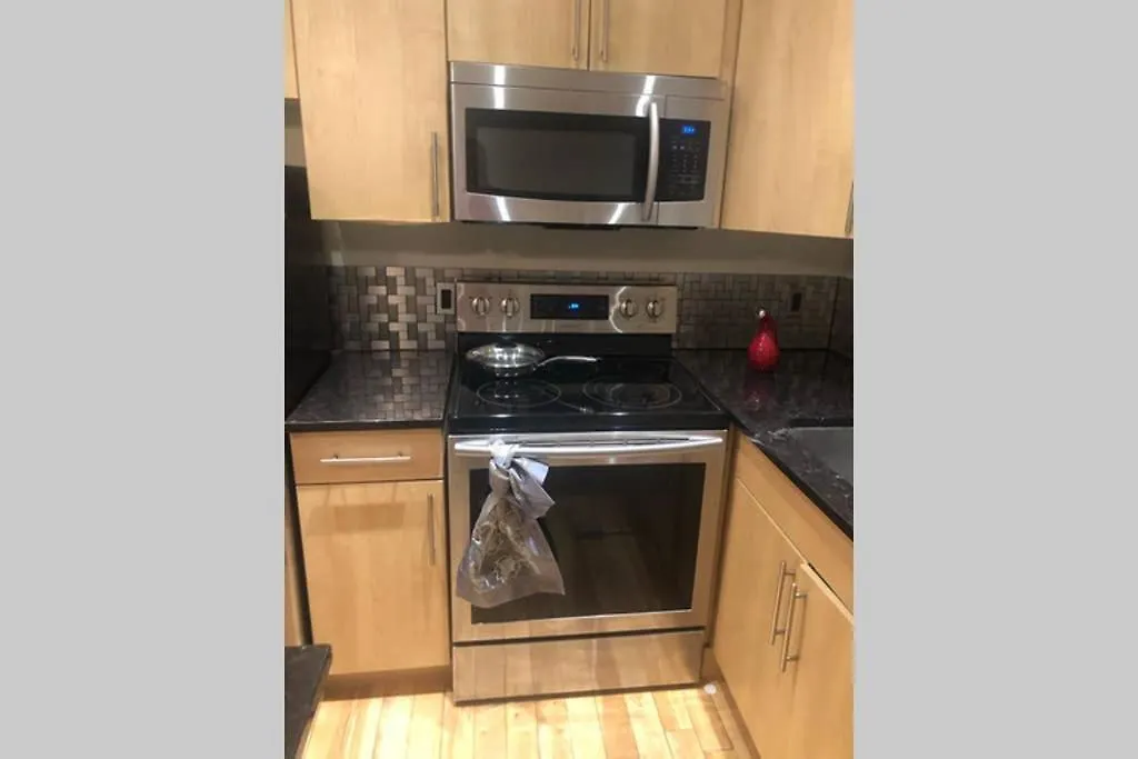 Modern Studio In Heart Of Osborne Village Winnipeg