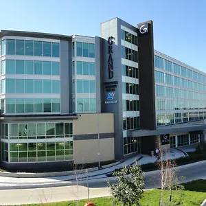 The Grand Airport By Lakeview Otel